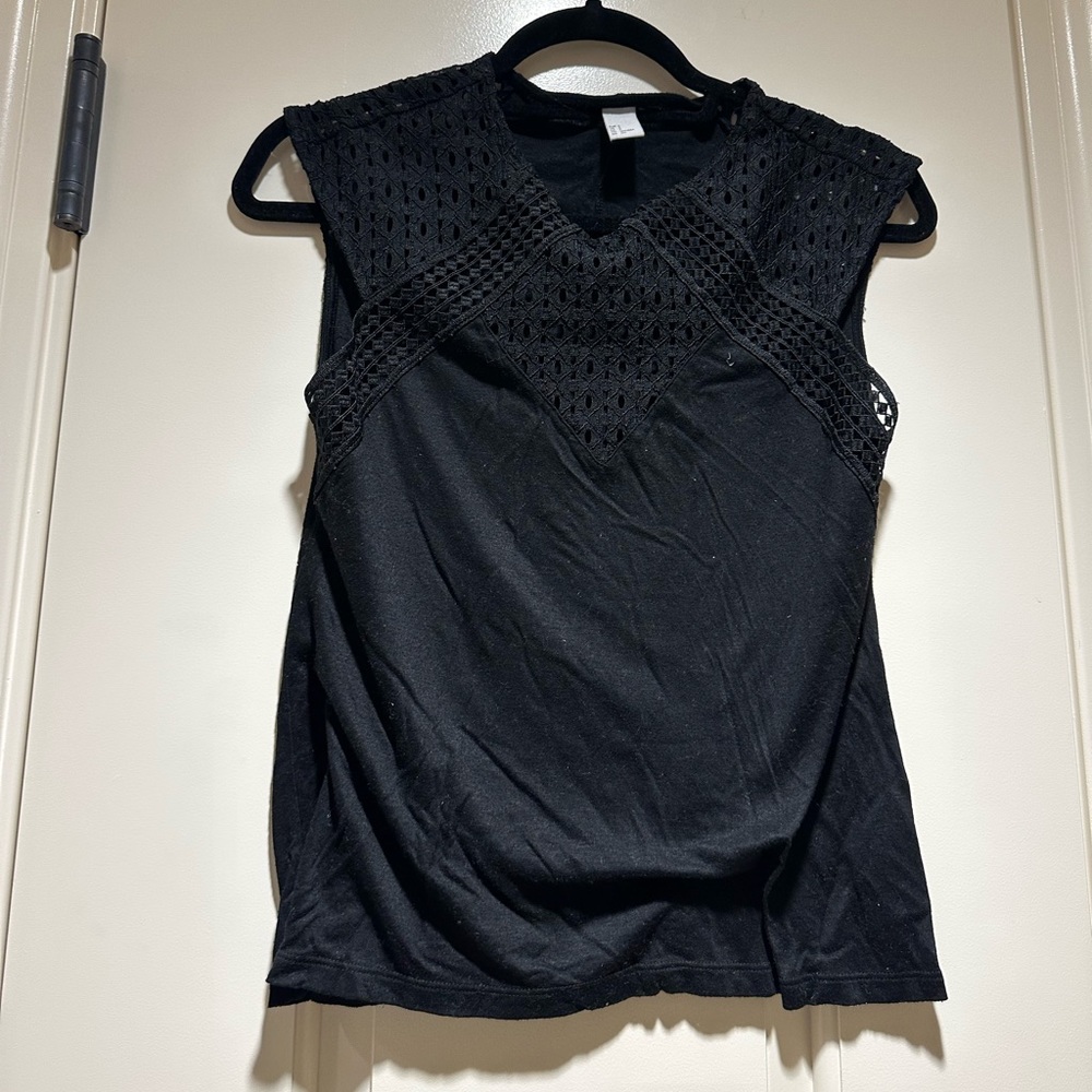 H&M Black Size Small Cutout Top T-Shirt